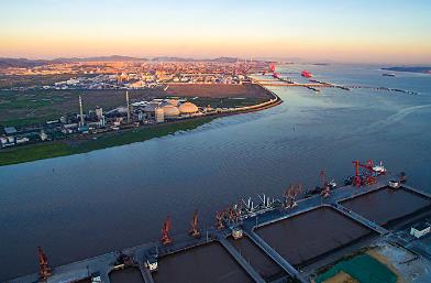 深圳貨代是深圳物流服務係統的重要組成部分